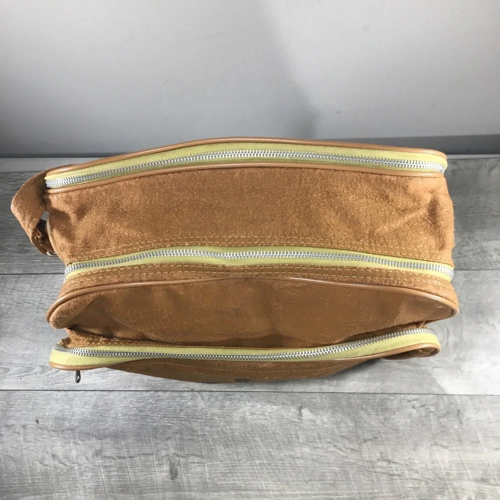 Vintage Nike Pinwheel Faux Leather Bag Duffle Travel Overnight Weekender Gym